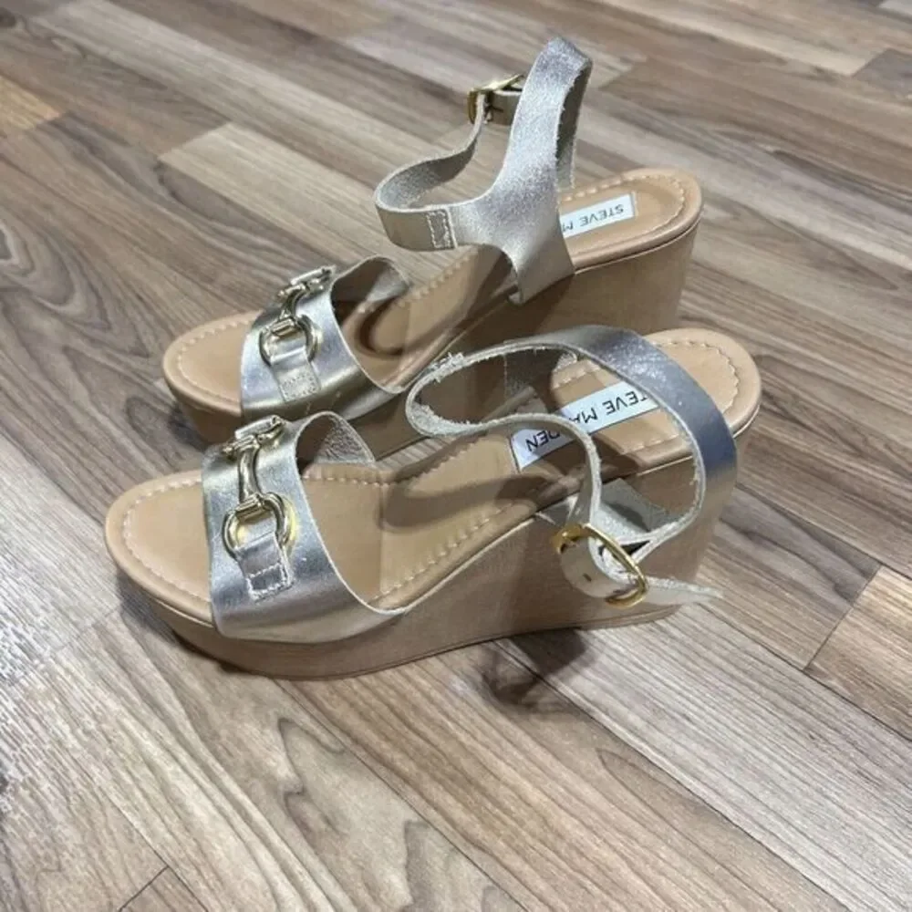 Steve Madden Women's Buckle Bit Ankle Strap Wedge‎ Heel Sandals Silver Size 7